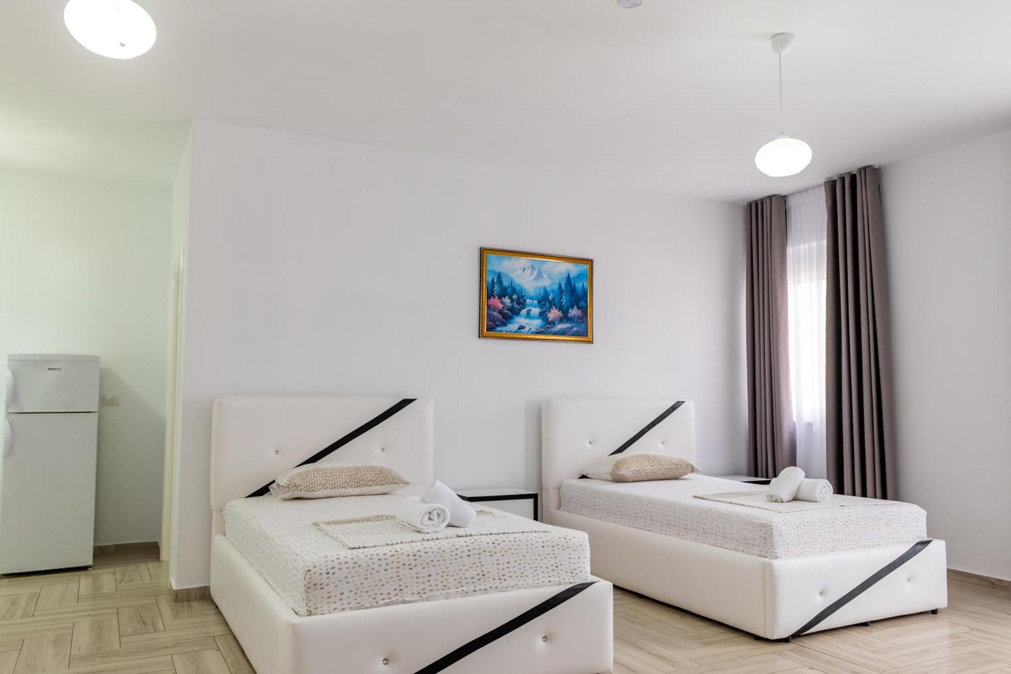 Hotel Artur2 Ksamil Luaran gambar