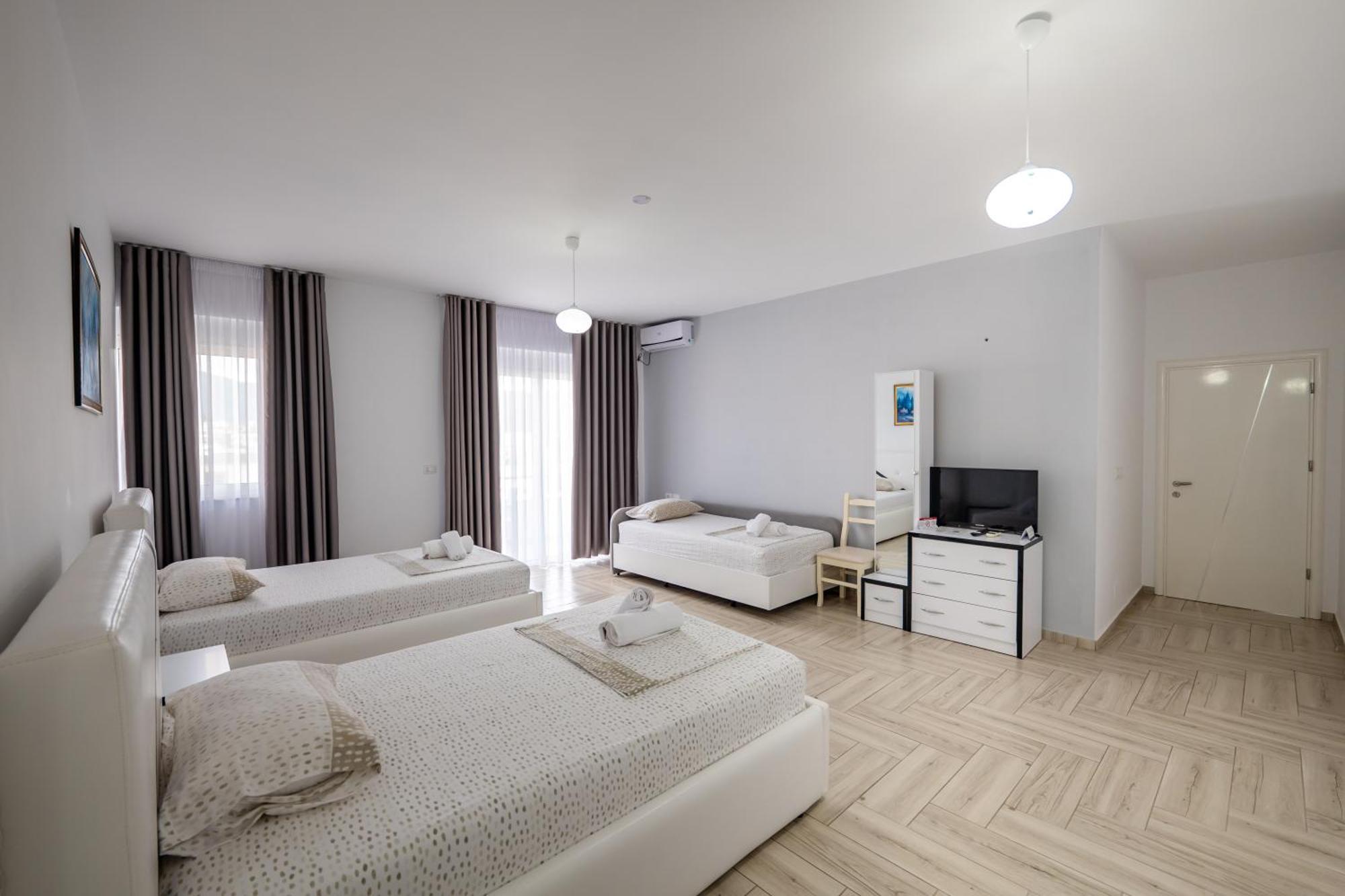 Hotel Artur2 Ksamil Luaran gambar