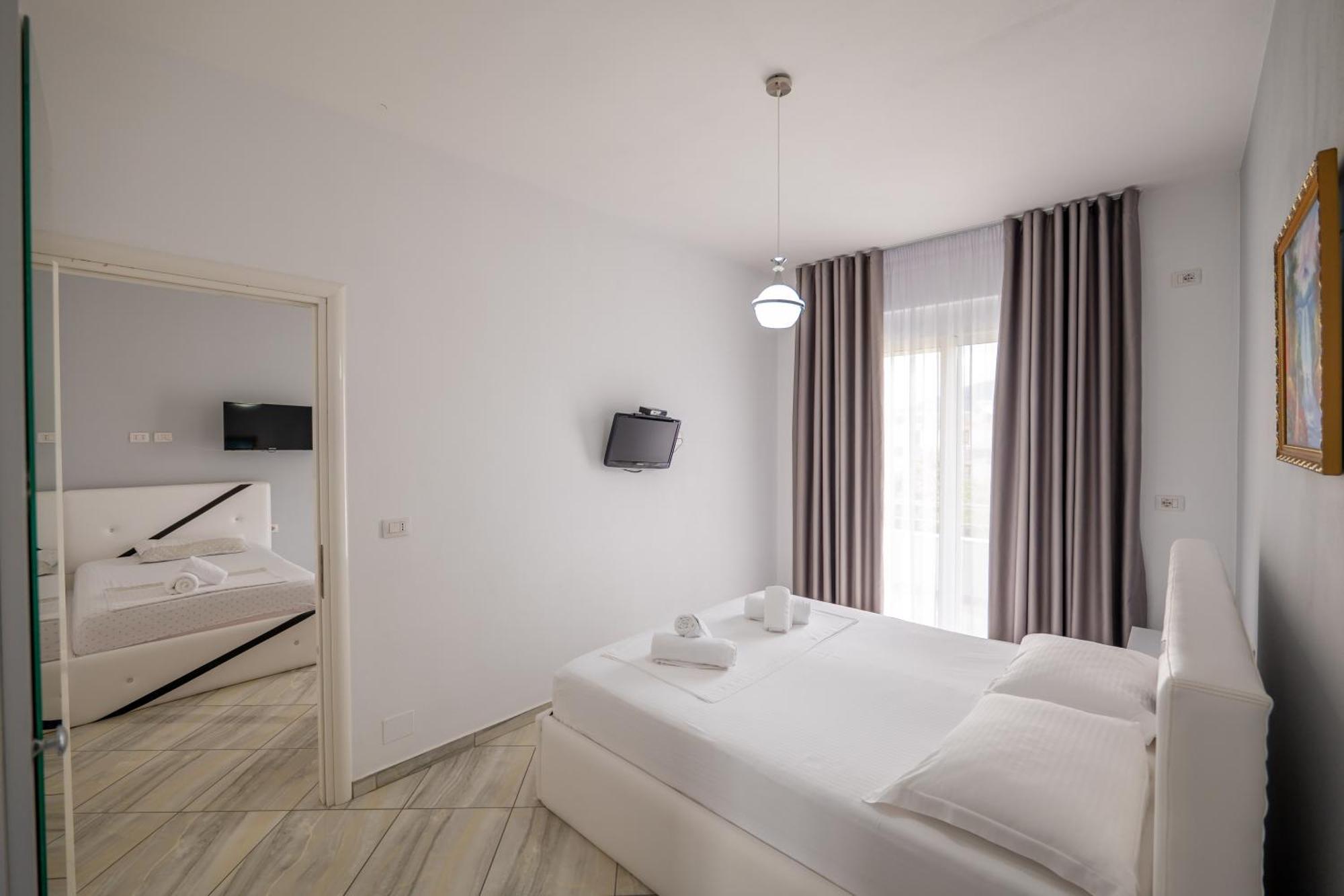 Hotel Artur2 Ksamil Luaran gambar