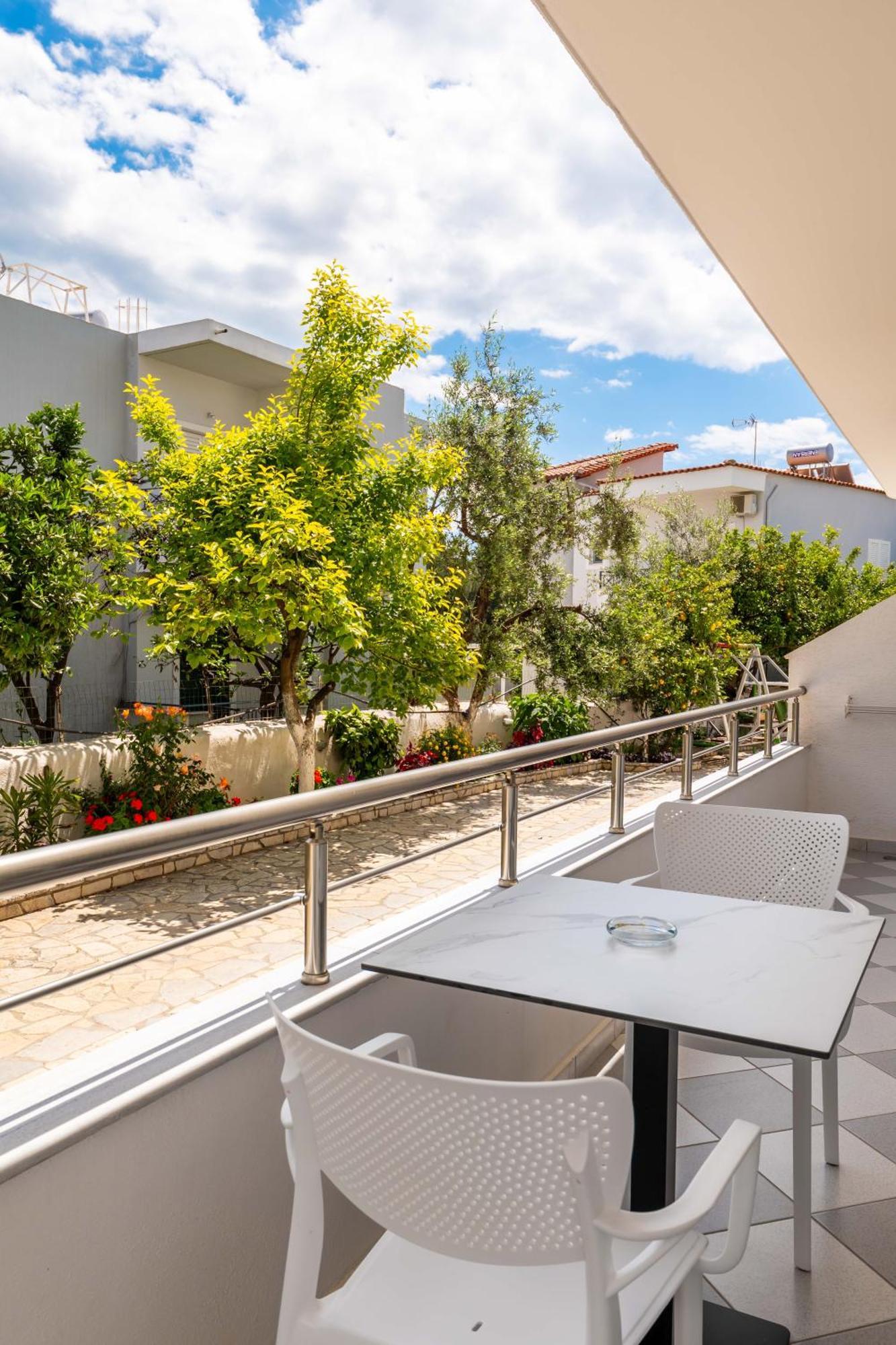 Hotel Artur2 Ksamil Luaran gambar
