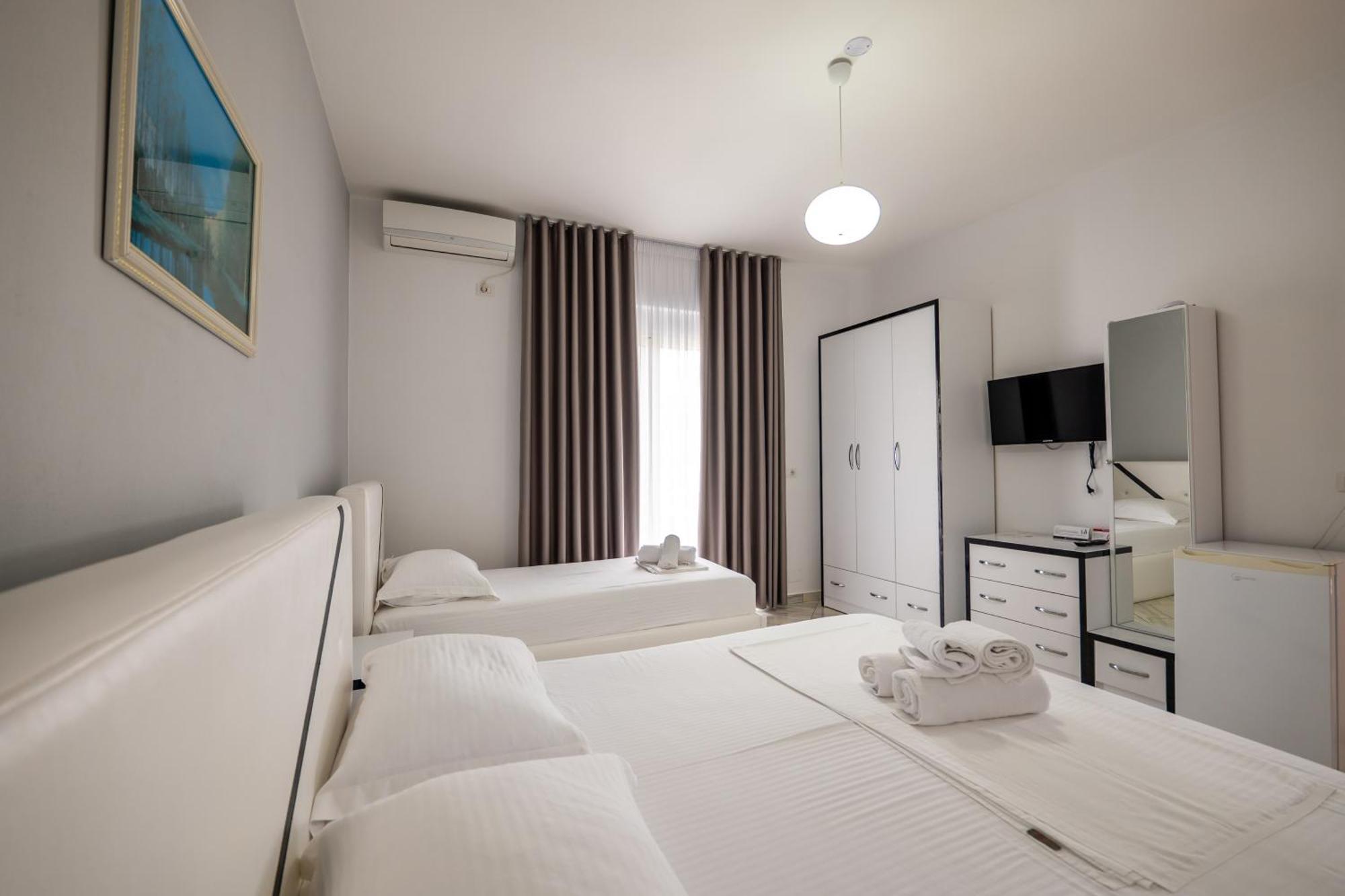 Hotel Artur2 Ksamil Luaran gambar