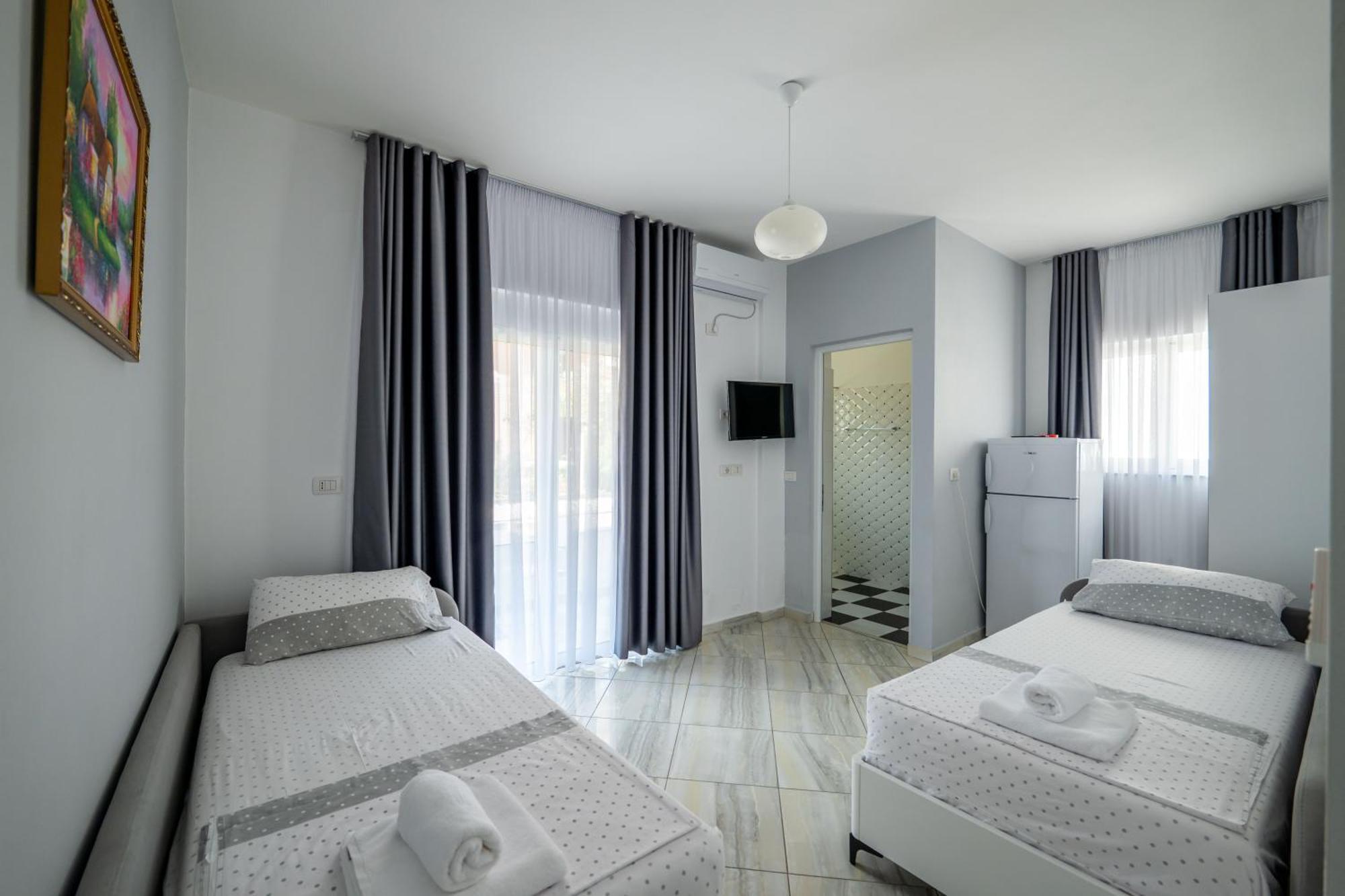Hotel Artur2 Ksamil Luaran gambar